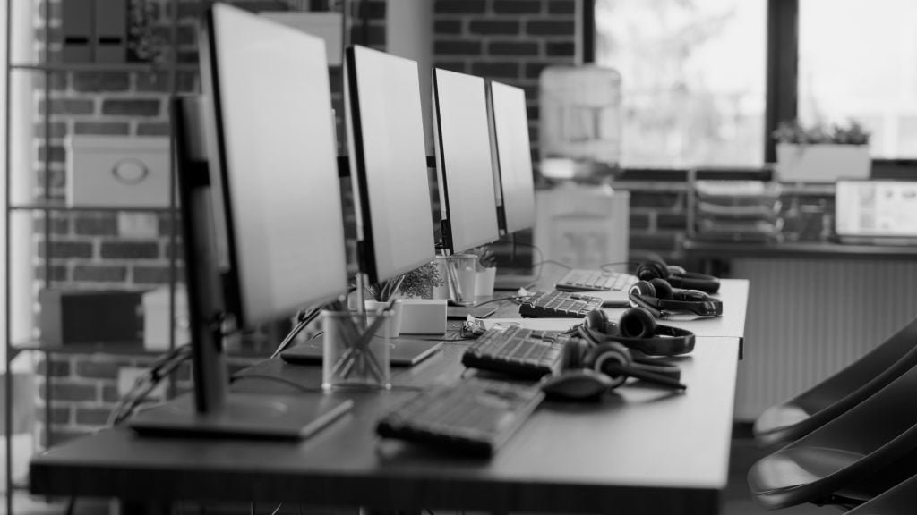 Puesto de trabajo con escritorio remoto